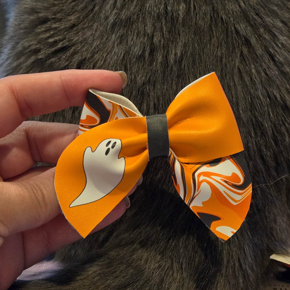 🎃 Spooky Ghost Hair Bow – Halloween Faux Leather Bow