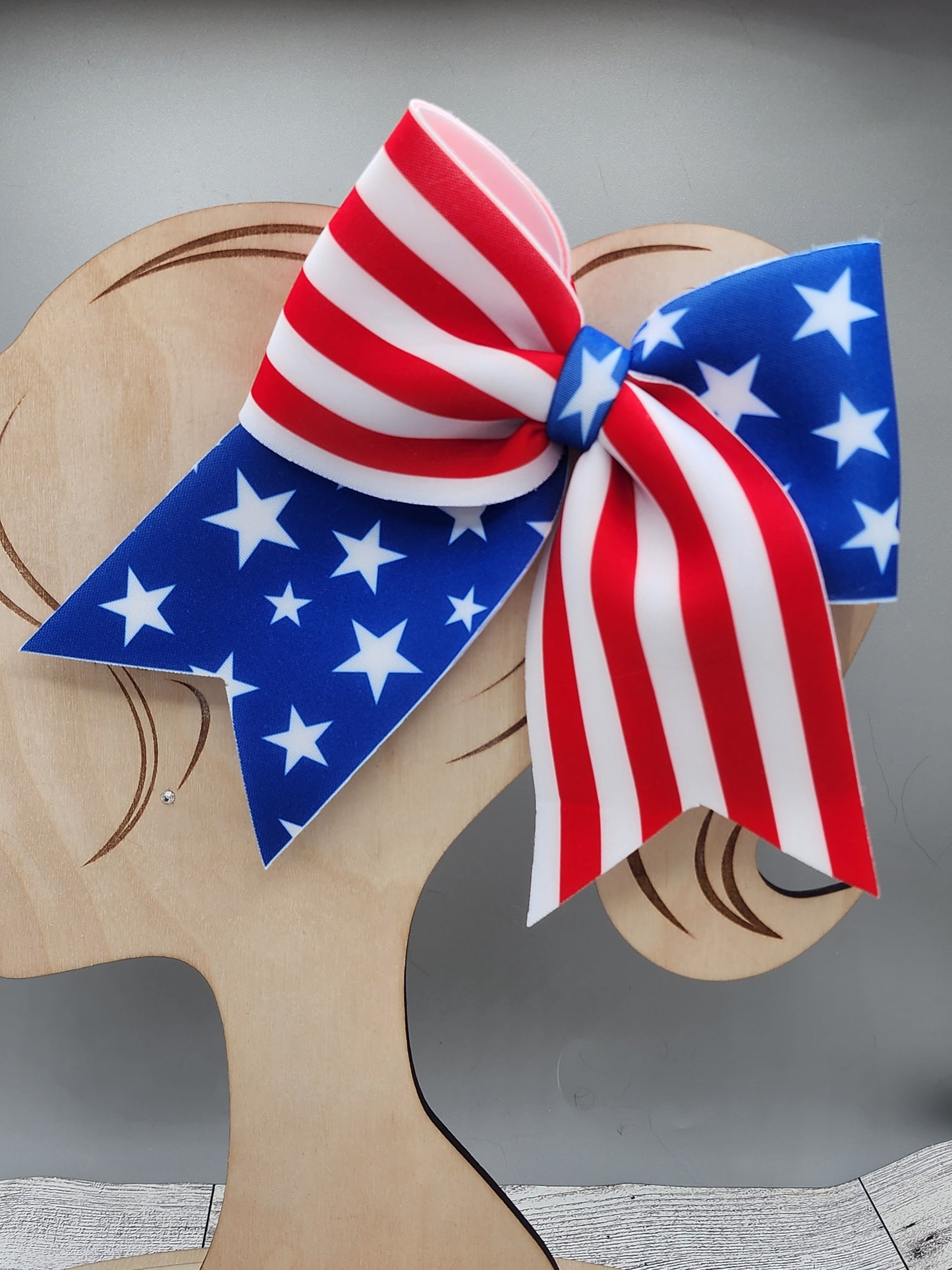 Flag Bows